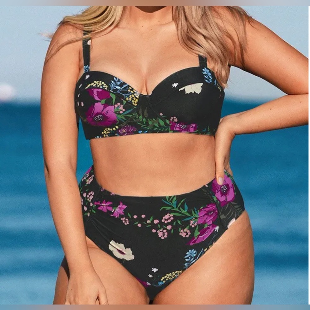 Bikini set, never worn